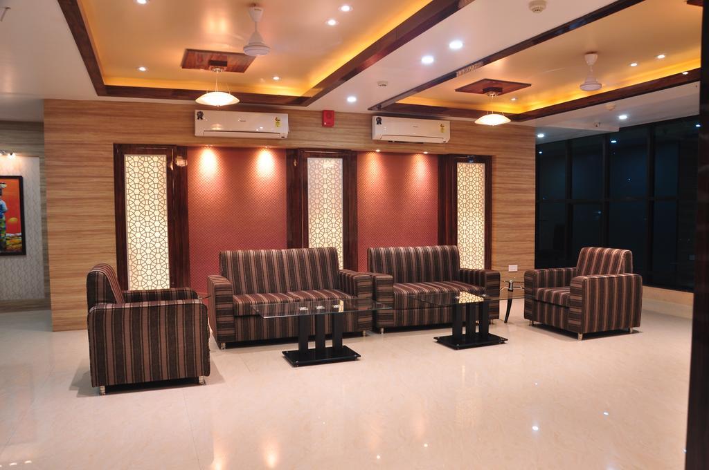 古瓦哈提 Awesome Palace酒店 外观 照片