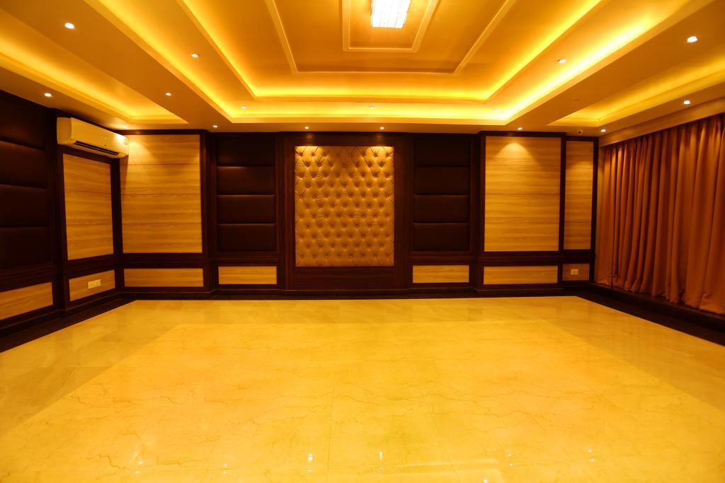 古瓦哈提 Awesome Palace酒店 外观 照片