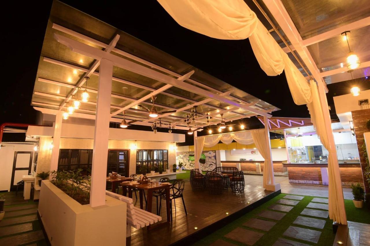 古瓦哈提 Awesome Palace酒店 外观 照片